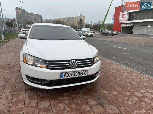 Білий Фольксваген Пассат, об'ємом двигуна 2.48 л та пробігом 142 тис. км за 10500 $, фото 1 на Automoto.ua