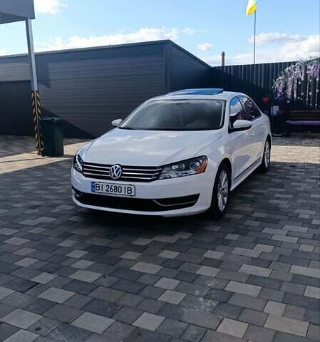 Білий Фольксваген Пассат, об'ємом двигуна 2.48 л та пробігом 293 тис. км за 10500 $, фото 1 на Automoto.ua