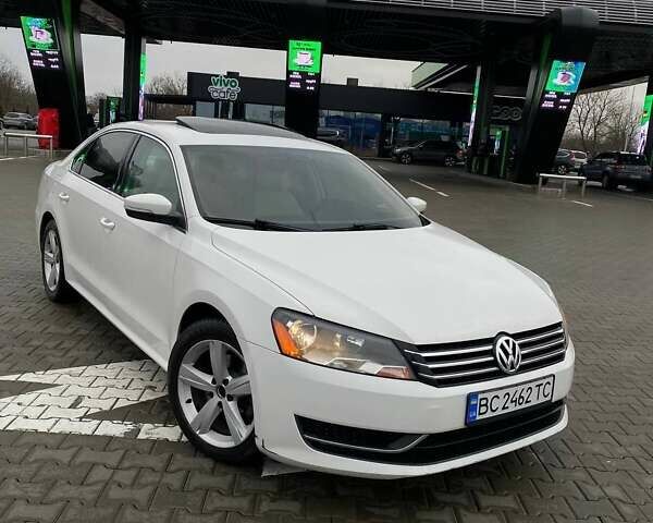 Белый Фольксваген Пассат, объемом двигателя 2.5 л и пробегом 201 тыс. км за 9199 $, фото 1 на Automoto.ua