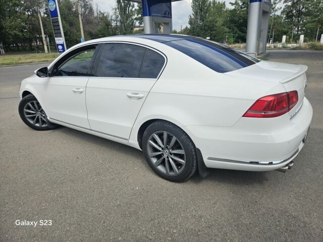 Білий Фольксваген Пассат, об'ємом двигуна 1.8 л та пробігом 242 тис. км за 8800 $, фото 1 на Automoto.ua