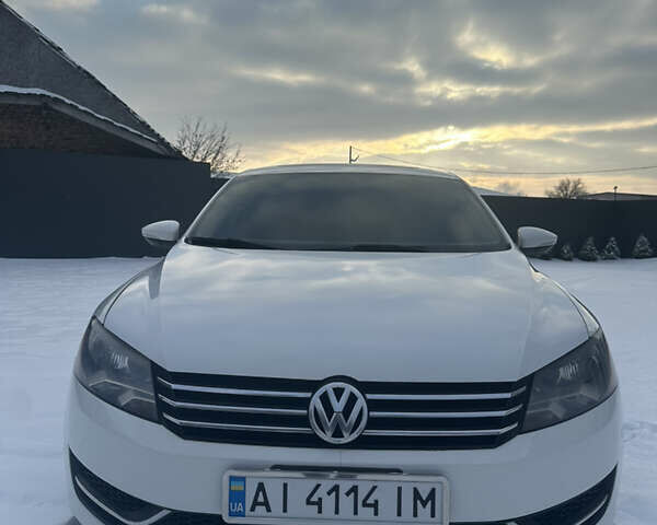 Белый Фольксваген Пассат, объемом двигателя 2.48 л и пробегом 289 тыс. км за 9400 $, фото 1 на Automoto.ua