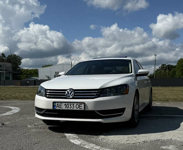 Білий Фольксваген Пассат, об'ємом двигуна 2.5 л та пробігом 209 тис. км за 10900 $, фото 1 на Automoto.ua