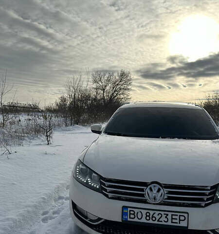 Белый Фольксваген Пассат, объемом двигателя 2 л и пробегом 179 тыс. км за 12400 $, фото 1 на Automoto.ua