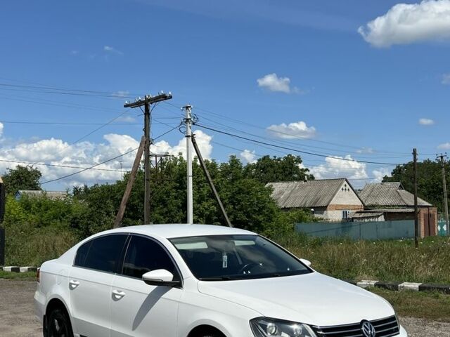 Білий Фольксваген Пассат, об'ємом двигуна 1.8 л та пробігом 158 тис. км за 8368 $, фото 1 на Automoto.ua