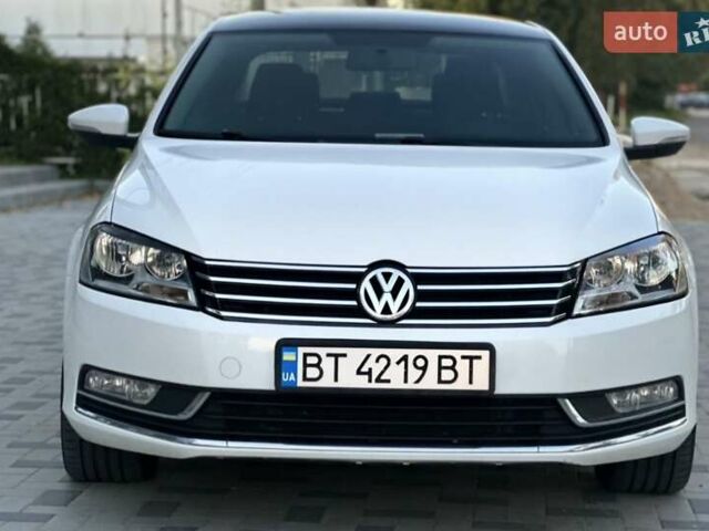 Білий Фольксваген Пассат, об'ємом двигуна 1.8 л та пробігом 135 тис. км за 9000 $, фото 1 на Automoto.ua