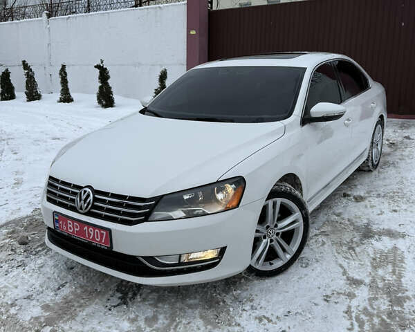 Белый Фольксваген Пассат, объемом двигателя 0 л и пробегом 153 тыс. км за 13200 $, фото 1 на Automoto.ua
