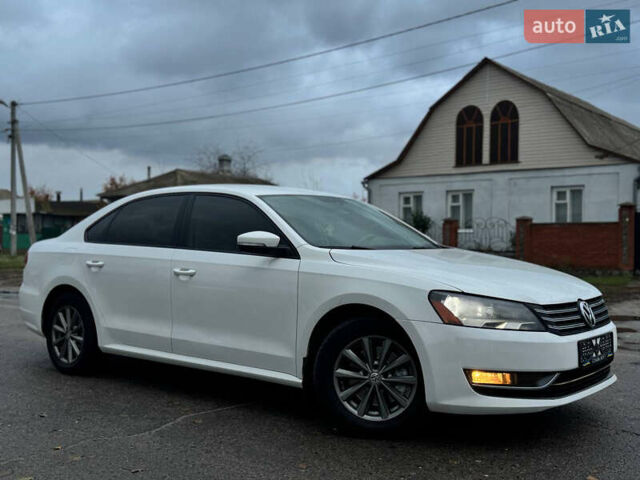 Белый Фольксваген Пассат, объемом двигателя 2.48 л и пробегом 272 тыс. км за 9850 $, фото 1 на Automoto.ua