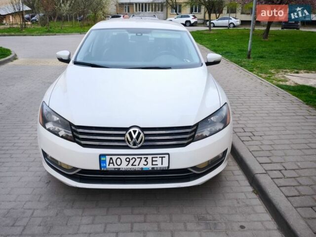 Білий Фольксваген Пассат, об'ємом двигуна 2.48 л та пробігом 175 тис. км за 9700 $, фото 1 на Automoto.ua