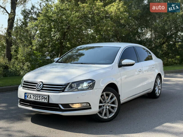 Білий Фольксваген Пассат, об'ємом двигуна 1.8 л та пробігом 210 тис. км за 8900 $, фото 1 на Automoto.ua