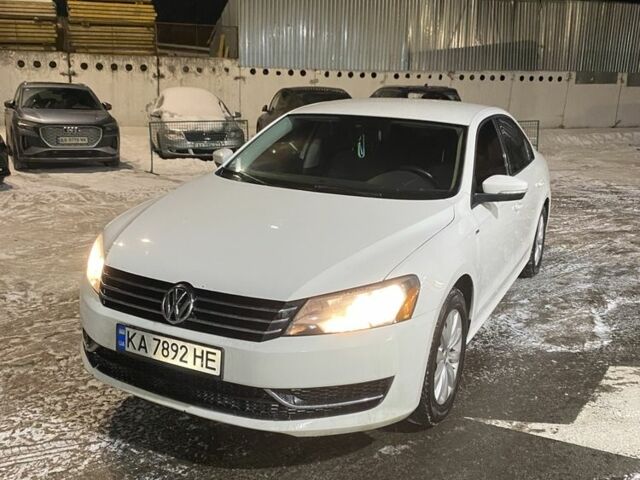 Белый Фольксваген Пассат, объемом двигателя 2.5 л и пробегом 206 тыс. км за 10300 $, фото 1 на Automoto.ua