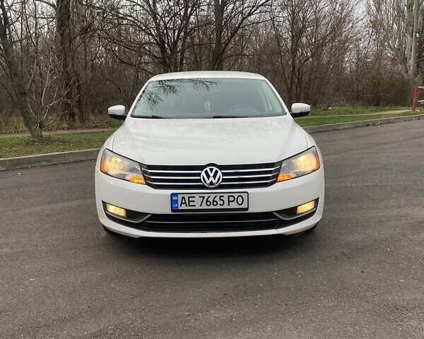 Белый Фольксваген Пассат, объемом двигателя 1.8 л и пробегом 227 тыс. км за 9500 $, фото 1 на Automoto.ua