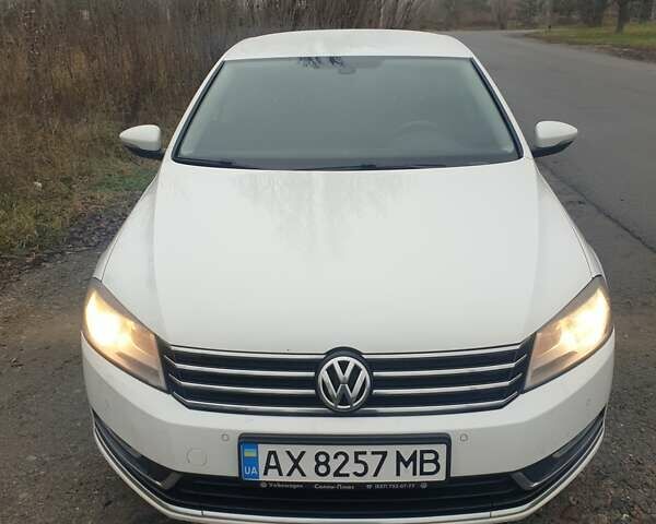 Белый Фольксваген Пассат, объемом двигателя 1.8 л и пробегом 160 тыс. км за 10700 $, фото 1 на Automoto.ua