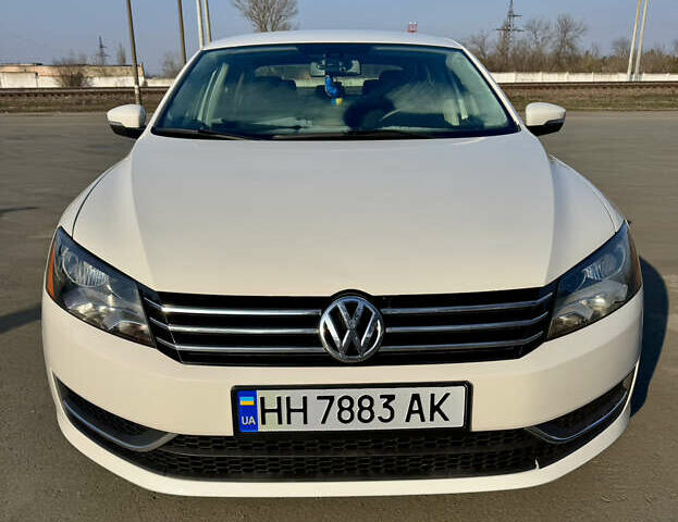Белый Фольксваген Пассат, объемом двигателя 1.8 л и пробегом 154 тыс. км за 11500 $, фото 1 на Automoto.ua