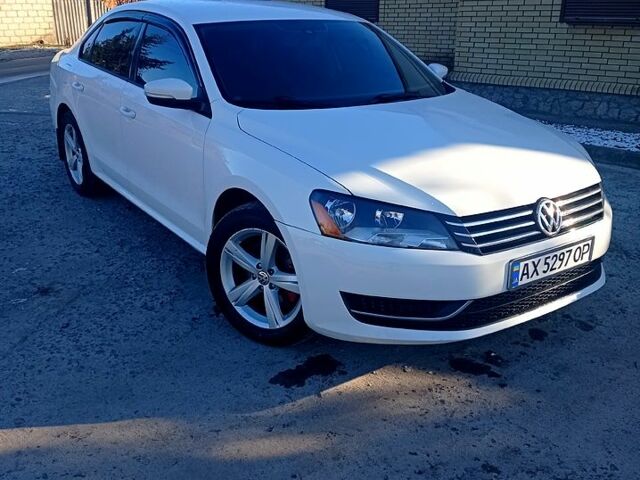 Белый Фольксваген Пассат, объемом двигателя 2.5 л и пробегом 201 тыс. км за 10500 $, фото 1 на Automoto.ua