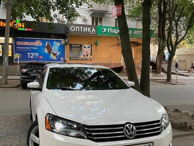 Білий Фольксваген Пассат, об'ємом двигуна 2.48 л та пробігом 207 тис. км за 10300 $, фото 1 на Automoto.ua