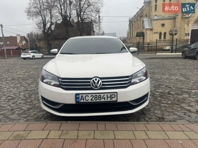 Белый Фольксваген Пассат, объемом двигателя 1.8 л и пробегом 261 тыс. км за 10000 $, фото 1 на Automoto.ua