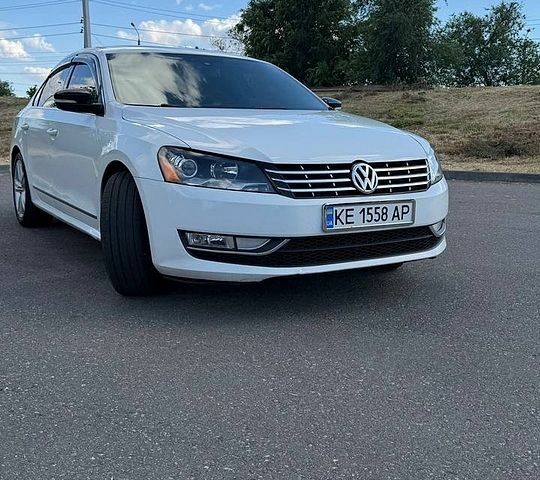 Белый Фольксваген Пассат, объемом двигателя 1.97 л и пробегом 220 тыс. км за 11900 $, фото 1 на Automoto.ua