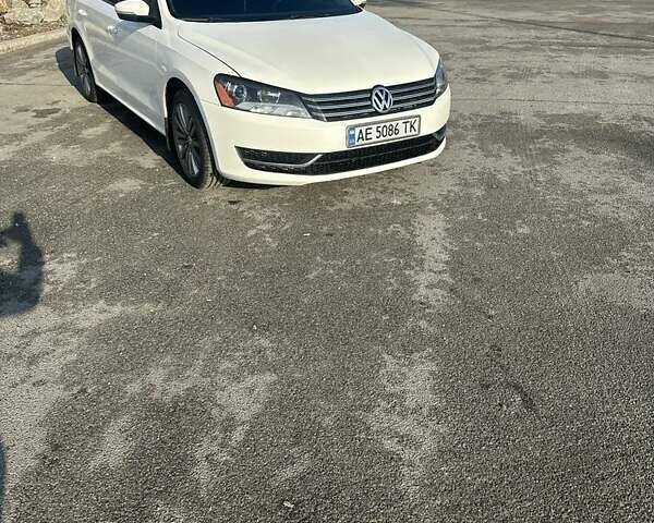 Белый Фольксваген Пассат, объемом двигателя 2 л и пробегом 342 тыс. км за 10000 $, фото 1 на Automoto.ua