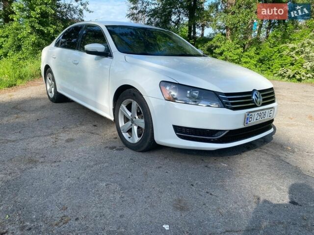 Білий Фольксваген Пассат, об'ємом двигуна 1.8 л та пробігом 240 тис. км за 8700 $, фото 1 на Automoto.ua