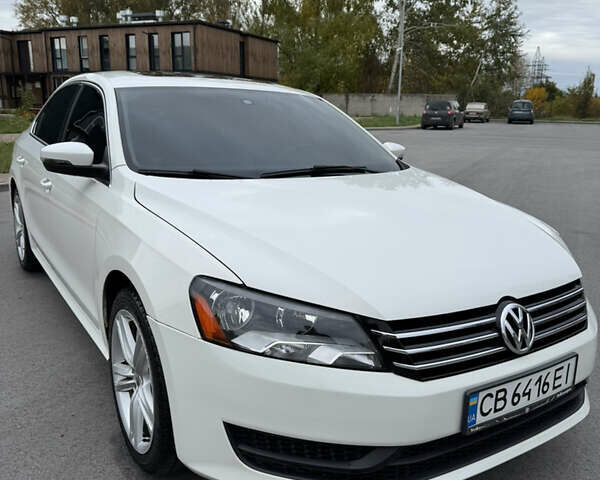 Белый Фольксваген Пассат, объемом двигателя 1.8 л и пробегом 211 тыс. км за 9800 $, фото 1 на Automoto.ua
