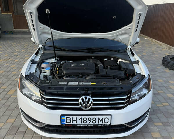 Белый Фольксваген Пассат, объемом двигателя 1.8 л и пробегом 94 тыс. км за 9000 $, фото 1 на Automoto.ua