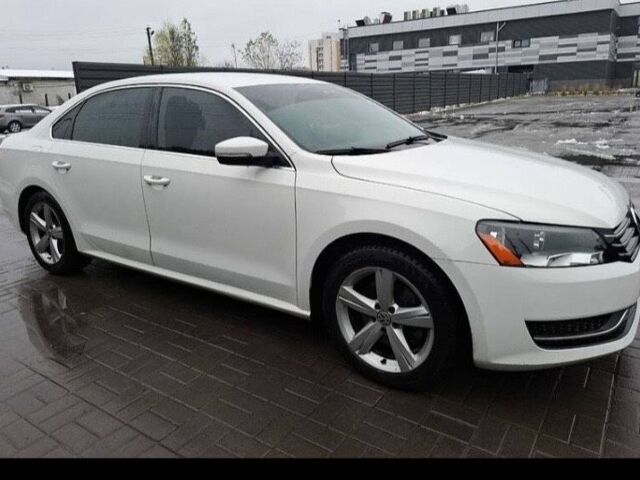 Белый Фольксваген Пассат, объемом двигателя 1.8 л и пробегом 227 тыс. км за 8700 $, фото 1 на Automoto.ua