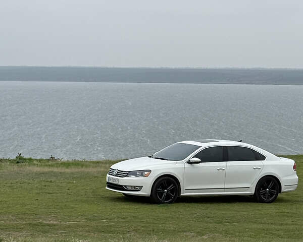 Белый Фольксваген Пассат, объемом двигателя 1.97 л и пробегом 146 тыс. км за 13700 $, фото 1 на Automoto.ua