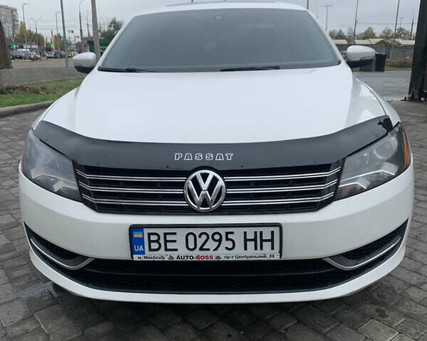 Белый Фольксваген Пассат, объемом двигателя 2 л и пробегом 235 тыс. км за 11500 $, фото 1 на Automoto.ua