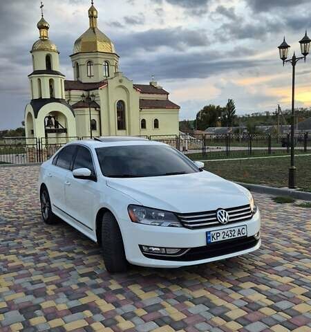 Білий Фольксваген Пассат, об'ємом двигуна 2 л та пробігом 160 тис. км за 11800 $, фото 1 на Automoto.ua