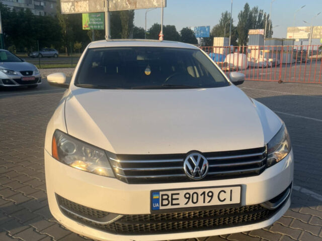 Белый Фольксваген Пассат, объемом двигателя 1.8 л и пробегом 132 тыс. км за 11000 $, фото 1 на Automoto.ua