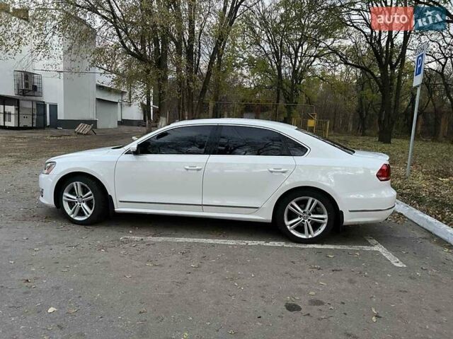 Білий Фольксваген Пассат, об'ємом двигуна 2 л та пробігом 250 тис. км за 13000 $, фото 1 на Automoto.ua