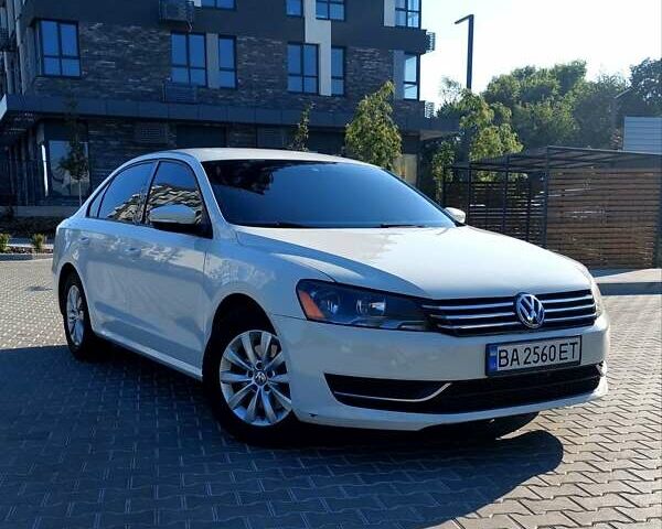 Белый Фольксваген Пассат, объемом двигателя 1.8 л и пробегом 136 тыс. км за 9999 $, фото 1 на Automoto.ua