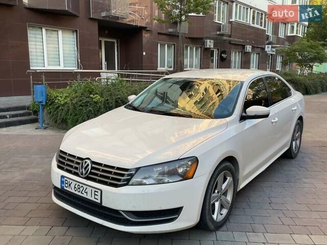 Білий Фольксваген Пассат, об'ємом двигуна 1.8 л та пробігом 143 тис. км за 11500 $, фото 1 на Automoto.ua