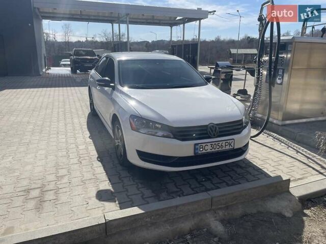 Белый Фольксваген Пассат, объемом двигателя 1.8 л и пробегом 223 тыс. км за 9500 $, фото 1 на Automoto.ua