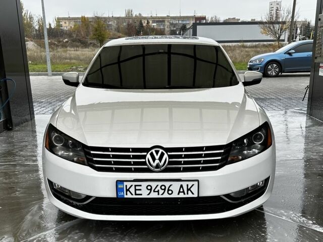 Белый Фольксваген Пассат, объемом двигателя 2 л и пробегом 239 тыс. км за 12300 $, фото 1 на Automoto.ua