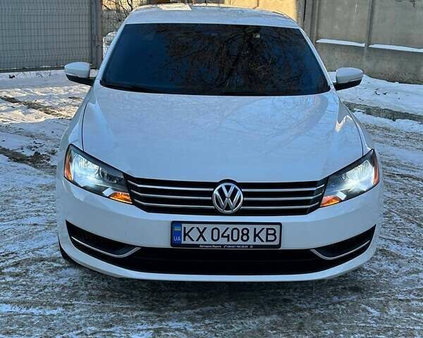 Белый Фольксваген Пассат, объемом двигателя 1.8 л и пробегом 330 тыс. км за 11500 $, фото 1 на Automoto.ua