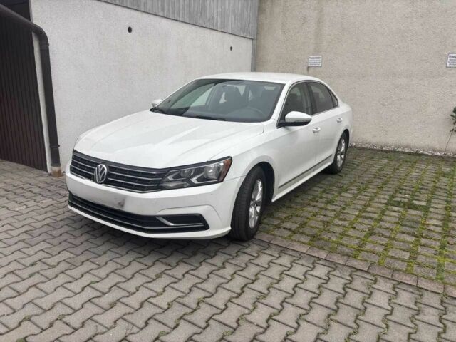 Білий Фольксваген Пассат, об'ємом двигуна 0 л та пробігом 177 тис. км за 11675 $, фото 1 на Automoto.ua