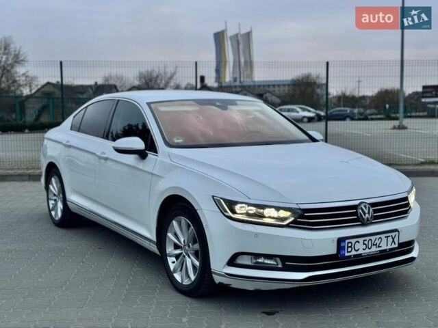 Белый Фольксваген Пассат, объемом двигателя 1.97 л и пробегом 307 тыс. км за 17500 $, фото 1 на Automoto.ua