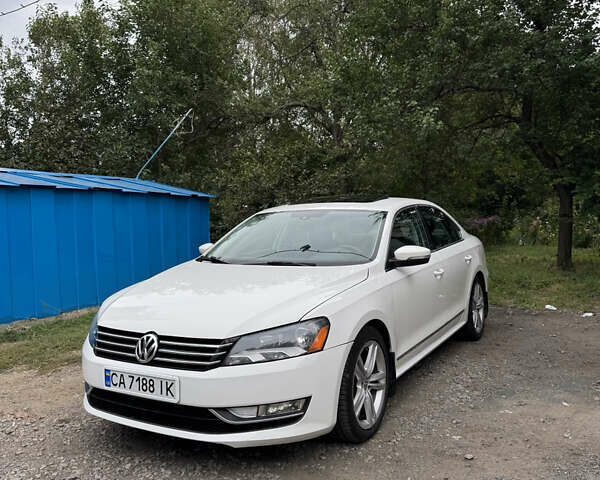 Білий Фольксваген Пассат, об'ємом двигуна 1.8 л та пробігом 198 тис. км за 12300 $, фото 1 на Automoto.ua
