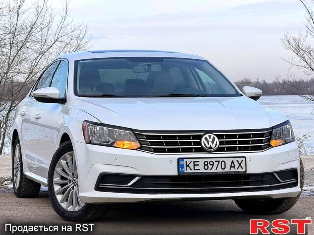 Белый Фольксваген Пассат, объемом двигателя 1.8 л и пробегом 18300 тыс. км за 11200 $, фото 1 на Automoto.ua