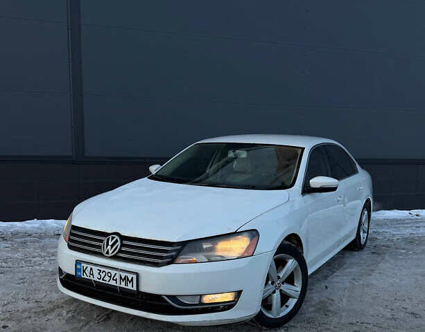Белый Фольксваген Пассат, объемом двигателя 1.8 л и пробегом 200 тыс. км за 7500 $, фото 1 на Automoto.ua