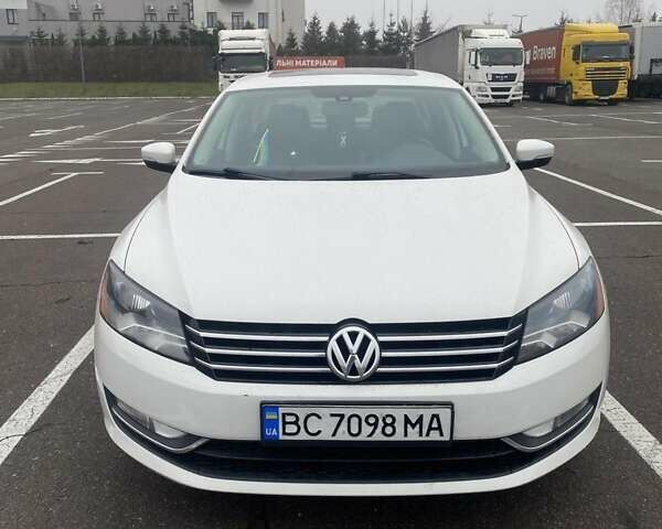 Белый Фольксваген Пассат, объемом двигателя 1.8 л и пробегом 155 тыс. км за 10500 $, фото 1 на Automoto.ua