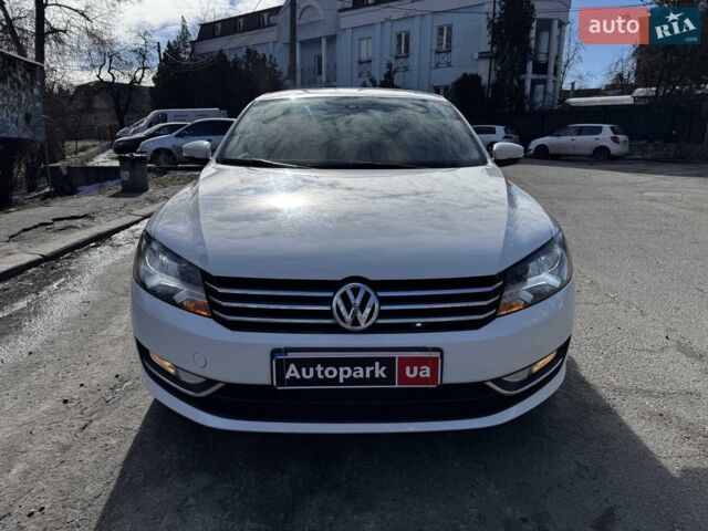 Белый Фольксваген Пассат, объемом двигателя 1.8 л и пробегом 217 тыс. км за 9440 $, фото 1 на Automoto.ua