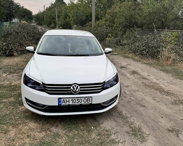Белый Фольксваген Пассат, объемом двигателя 1.8 л и пробегом 205 тыс. км за 10400 $, фото 1 на Automoto.ua