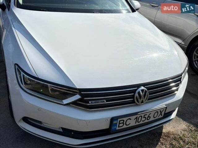 Білий Фольксваген Пассат, об'ємом двигуна 1.6 л та пробігом 320 тис. км за 14000 $, фото 1 на Automoto.ua