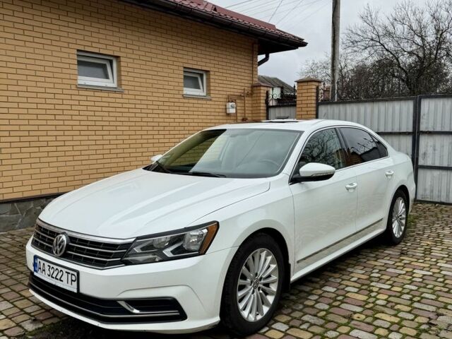 Білий Фольксваген Пассат, об'ємом двигуна 1.8 л та пробігом 124 тис. км за 12999 $, фото 1 на Automoto.ua