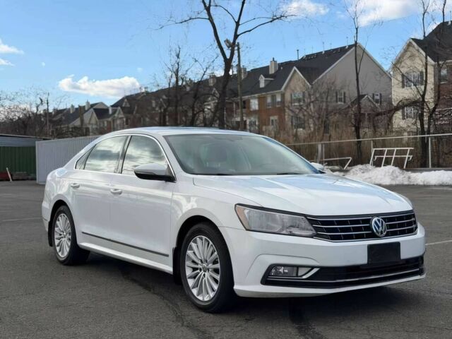 Білий Фольксваген Пассат, об'ємом двигуна 1.8 л та пробігом 74 тис. км за 2600 $, фото 1 на Automoto.ua