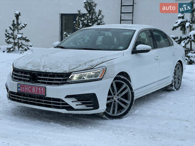 Белый Фольксваген Пассат, объемом двигателя 1.8 л и пробегом 213 тыс. км за 8950 $, фото 1 на Automoto.ua