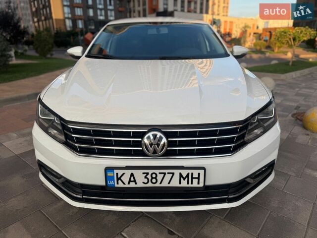 Білий Фольксваген Пассат, об'ємом двигуна 1.8 л та пробігом 136 тис. км за 11555 $, фото 1 на Automoto.ua