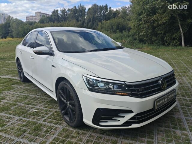 Белый Фольксваген Пассат, объемом двигателя 1.8 л и пробегом 80 тыс. км за 12000 $, фото 1 на Automoto.ua
